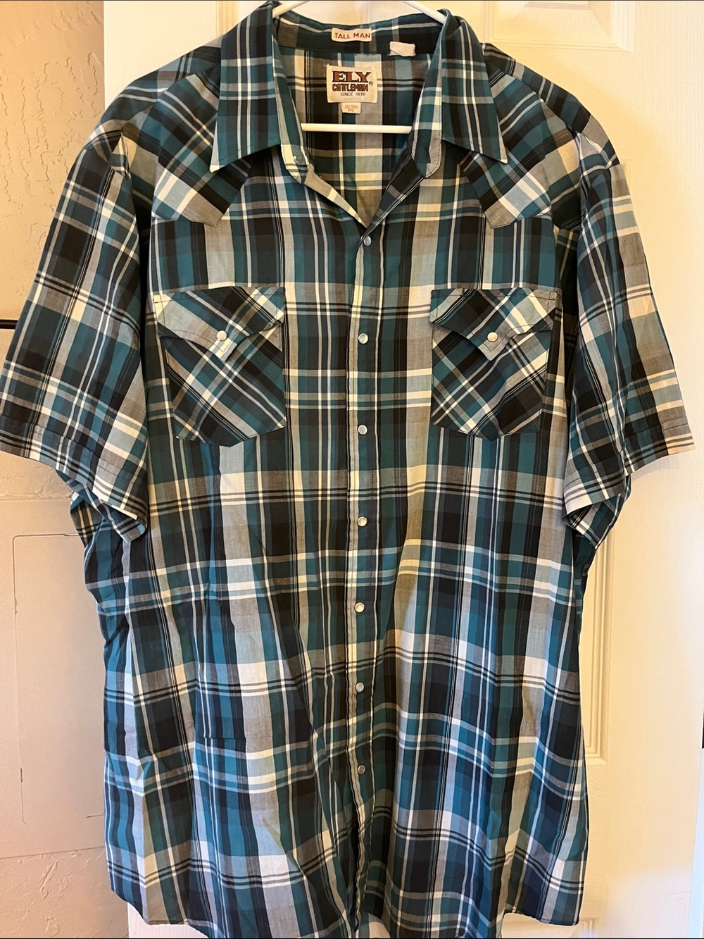 Ely Cattleman Plaid Short-Sleeve Western Shirt Tall Man Size 2 XL Tall